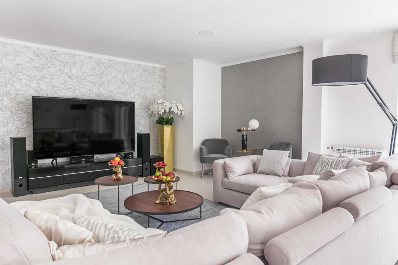 Quinta Da Serra - Luxurious Villa Sintra - Heated Pool & Jacuzzi ภายนอก รูปภาพ