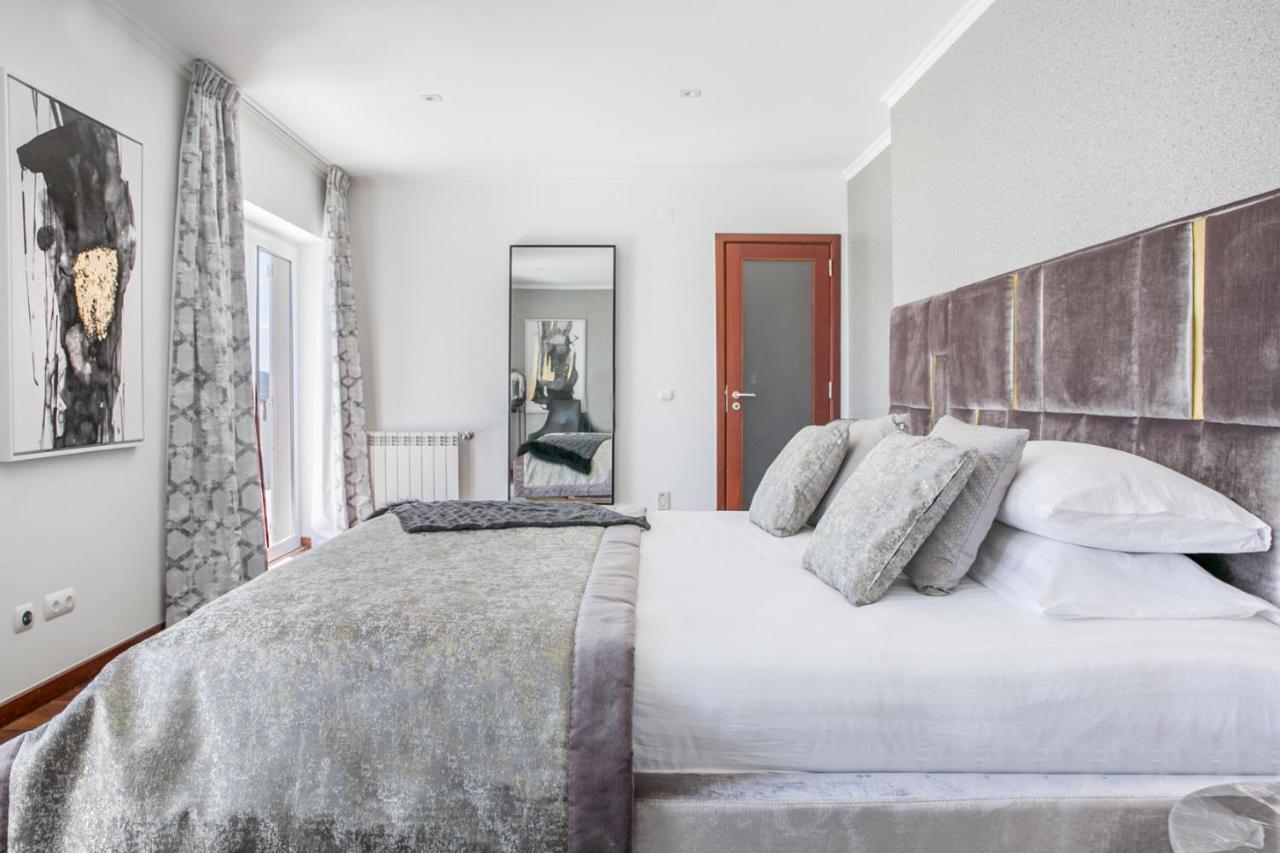 Quinta Da Serra - Luxurious Villa Sintra - Heated Pool & Jacuzzi ภายนอก รูปภาพ