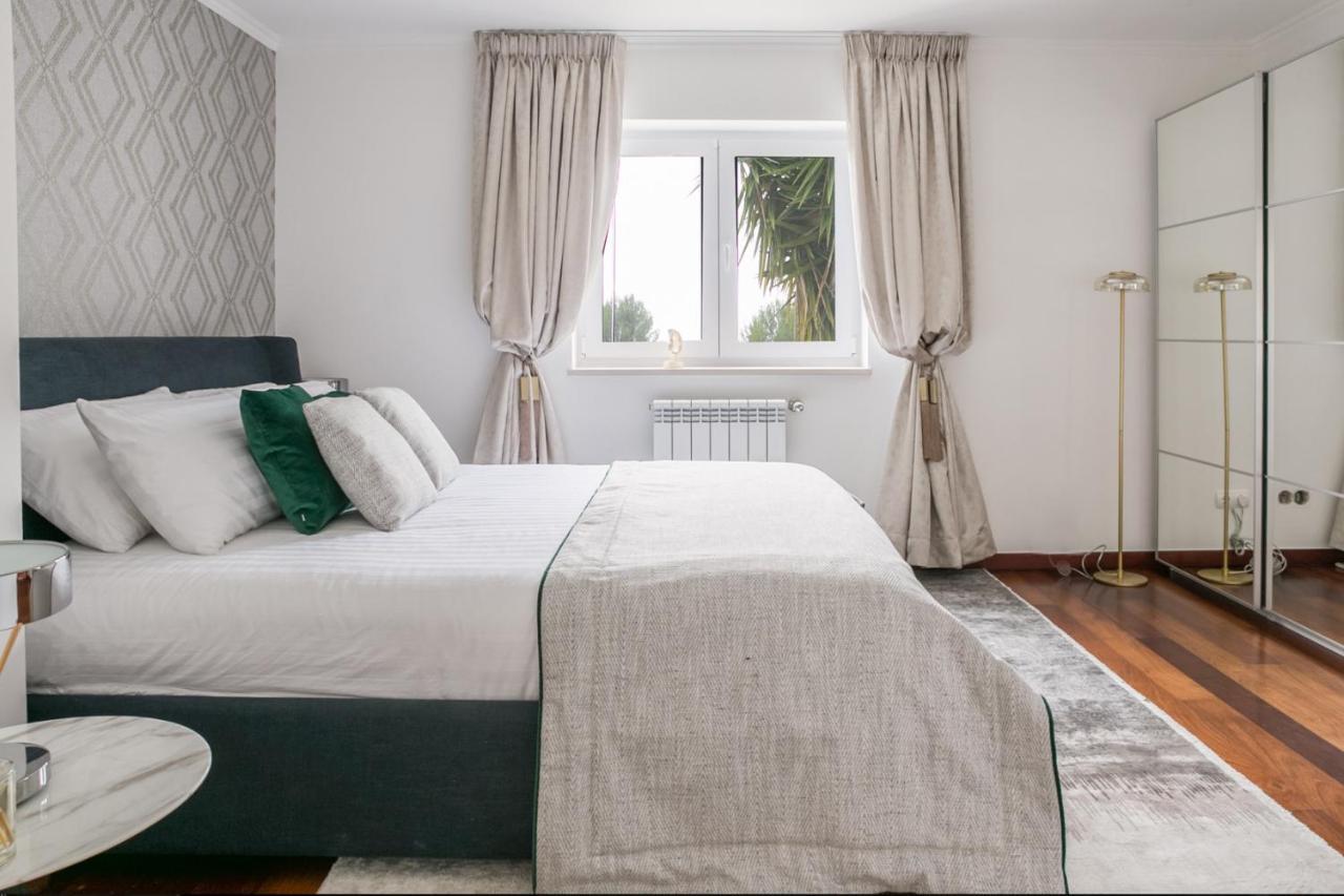 Quinta Da Serra - Luxurious Villa Sintra - Heated Pool & Jacuzzi ภายนอก รูปภาพ